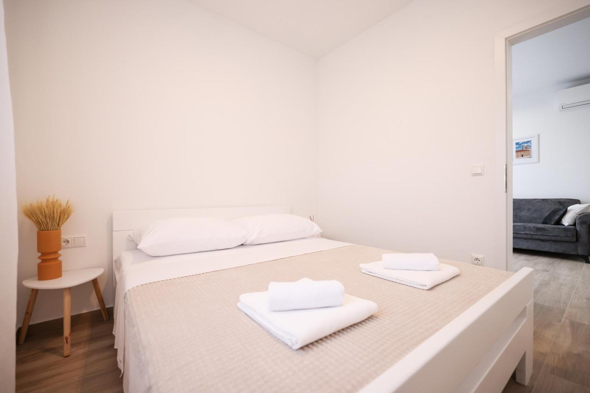 Duo Soles - Apartments With Private Parking Near Zadar Murvica  Luaran gambar