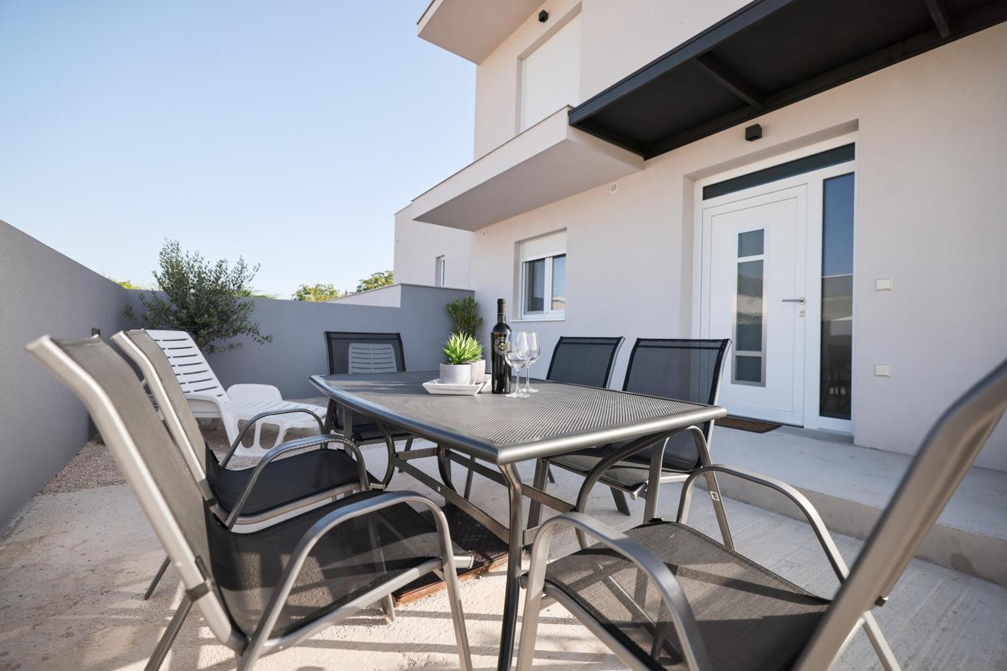 Duo Soles - Apartments With Private Parking Near Zadar Murvica  Luaran gambar