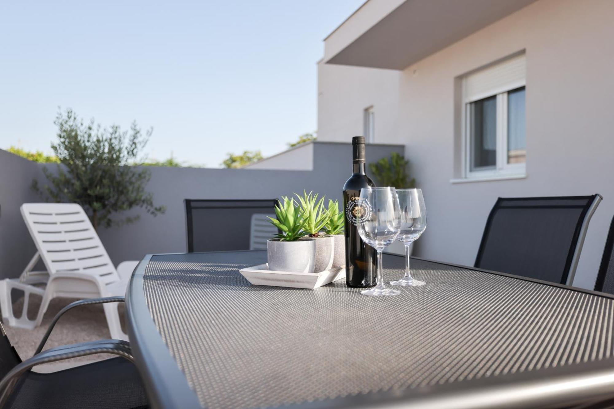 Duo Soles - Apartments With Private Parking Near Zadar Murvica  Luaran gambar