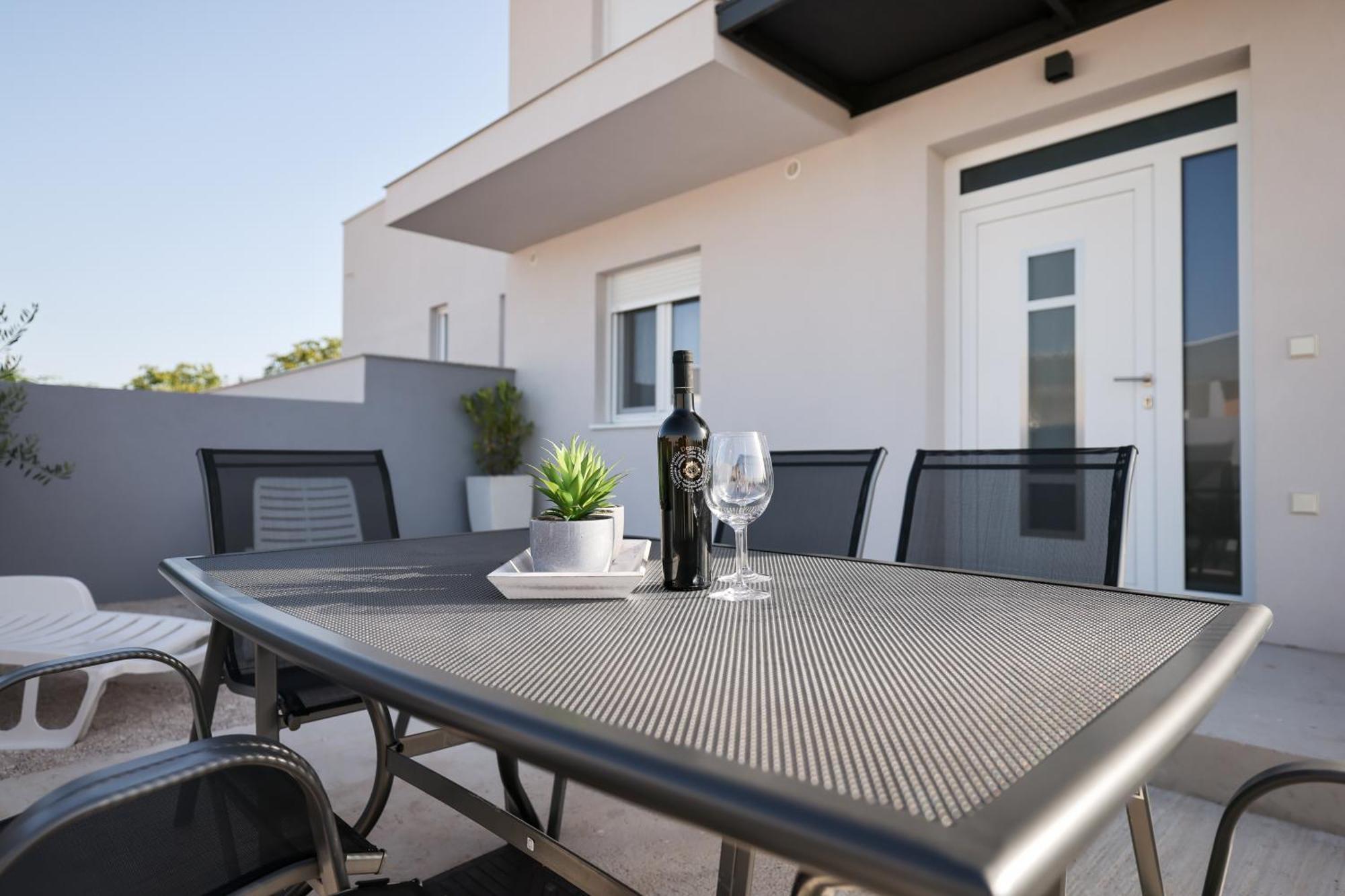 Duo Soles - Apartments With Private Parking Near Zadar Murvica  Luaran gambar